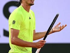 世俱杯决赛-戴维斯杯逆转温网，兹维列夫状态火热