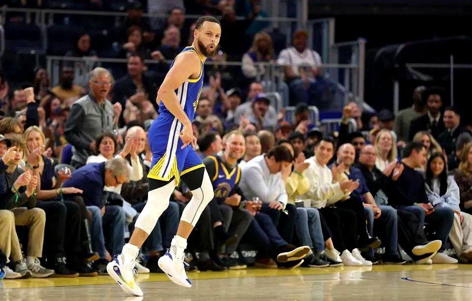 世俱杯时间-勇士惨败开拓者，库里9投仅1中