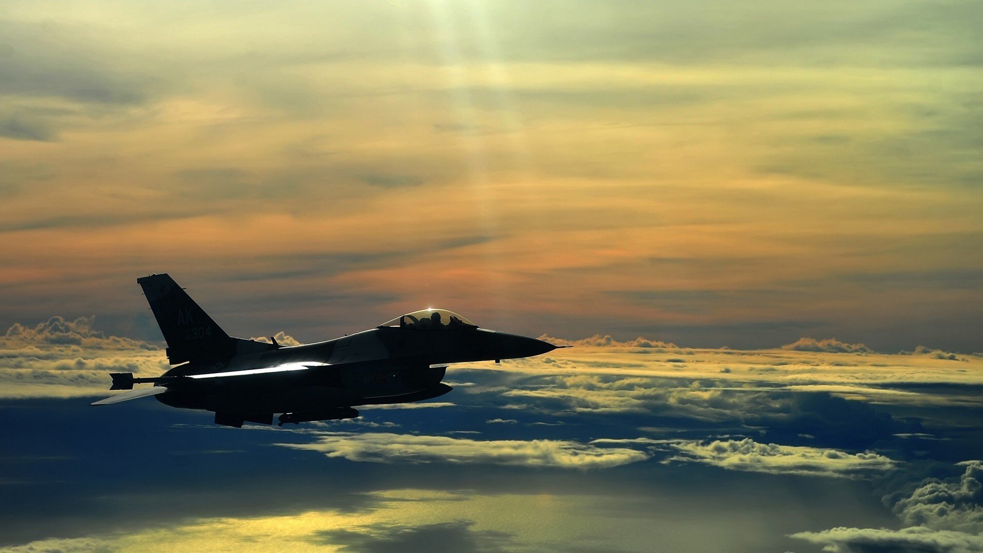 世俱杯决赛-雷霆斩断勇士11连胜！哈登关键战不手软，一剑封喉定乾坤