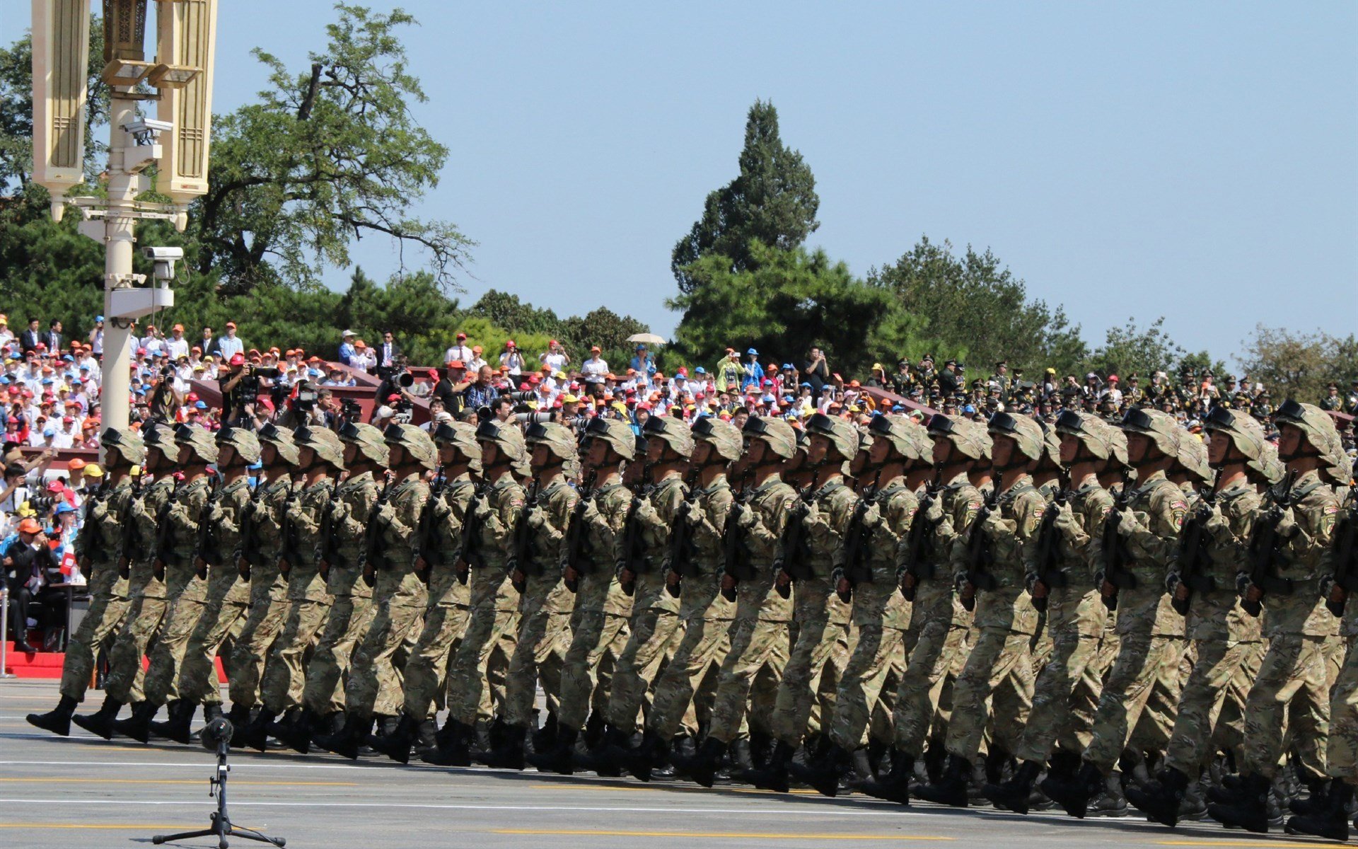 世俱杯分组-西甲德比烽火燃激情，拉齐奥欧战克希腊显韧性
